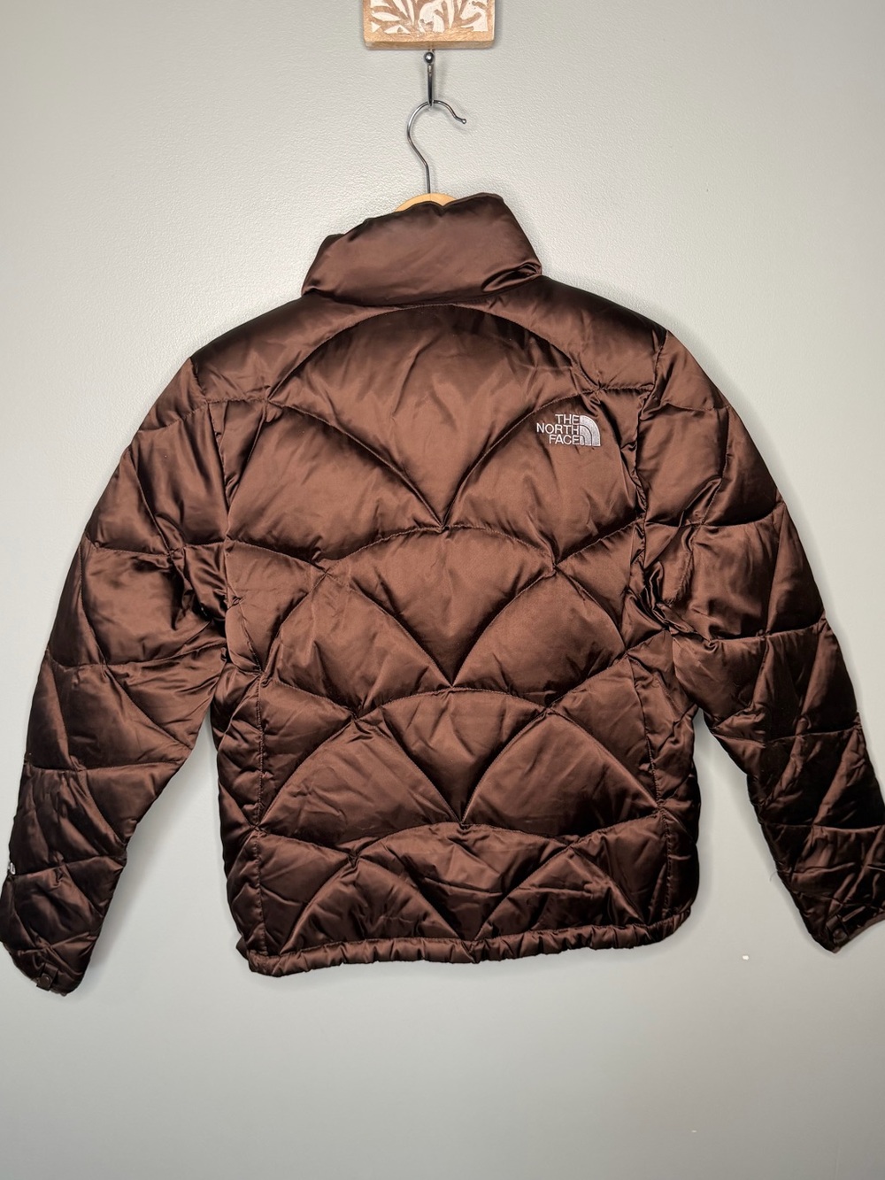 The North Face Chocolate Brown Puffer - Picture 3 of 10